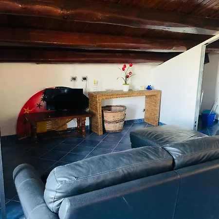 Vacanze Casa Romana Holiday home Lascari