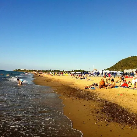Holiday home Vacanze Casa Romana Lascari